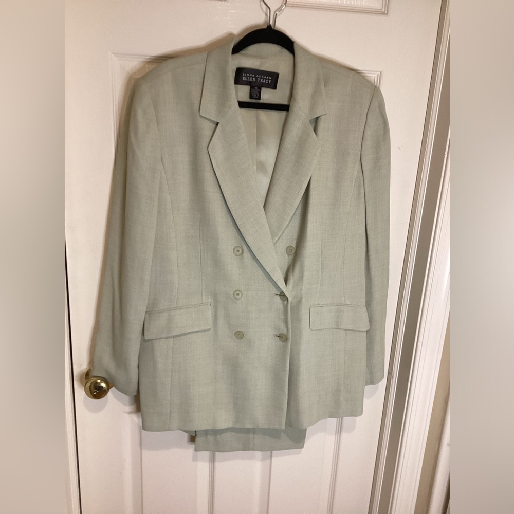 Ellen Tracy Mint Green Suit, Size 16